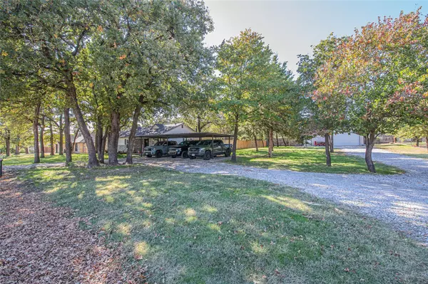 Azle, TX 76020,325 Maplewood Street