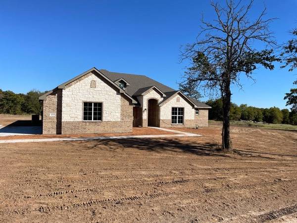 408 Zonaverde Court, Poolville, TX 76487