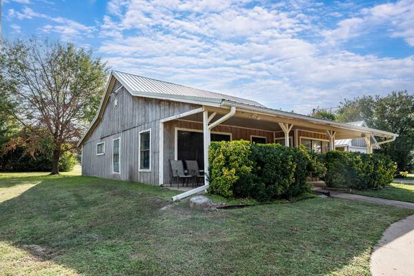 236 Autumn Wood Trail, Gun Barrel City, TX 75156