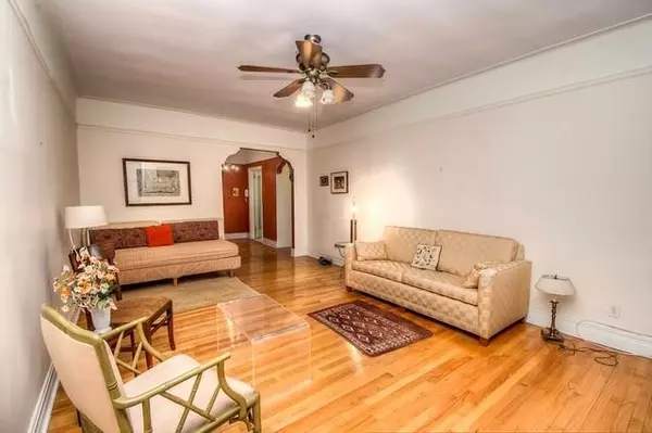 Jackson Heights, NY 11372,3530 73rd ST #2A