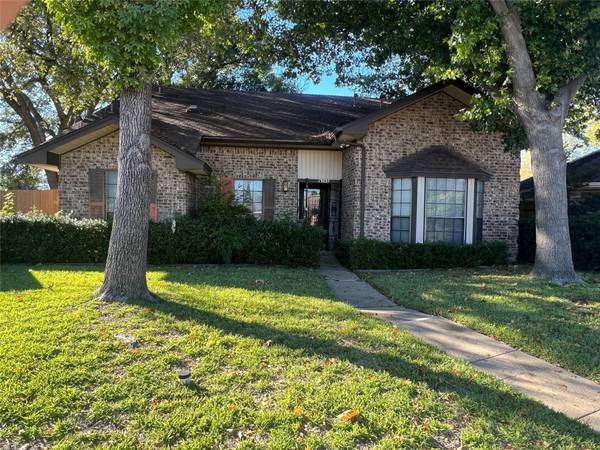 13027 Chandler Drive, Dallas, TX 75243