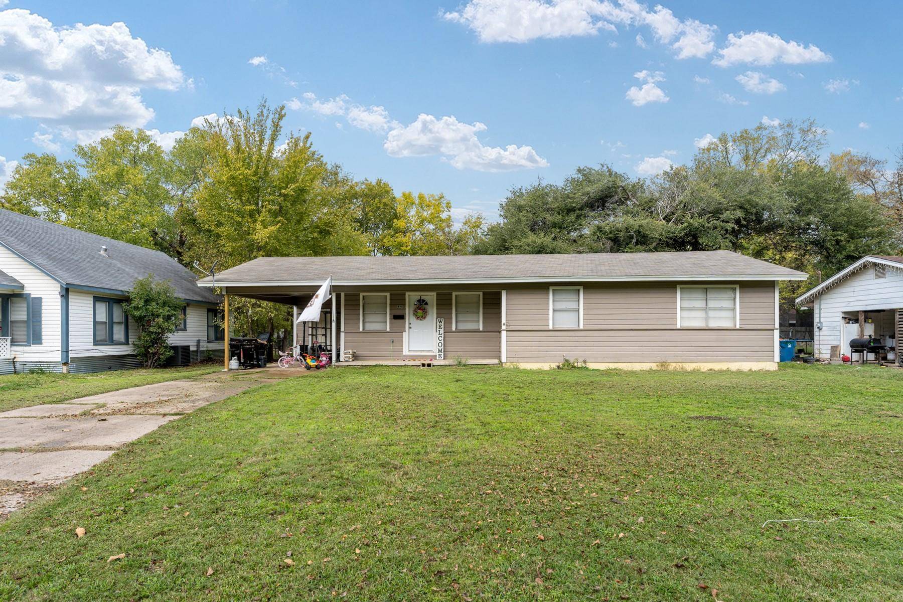 Kerens, TX 75144,408 W Overlook Drive