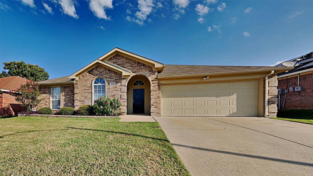 1109 Parkview Trail, Kennedale, TX 76060