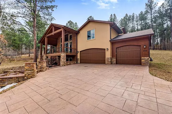 802 Independence DR, Larkspur, CO 80118