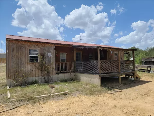 719 County Road 135, Brownwood, TX 76801