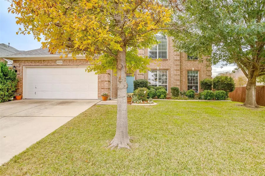 8604 Shadow Trace Drive, Fort Worth, TX 76244