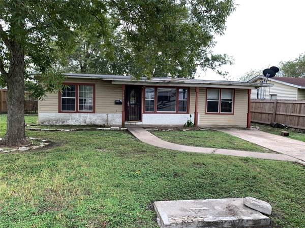 3007 Meadowlane Street, Victoria, TX 77901