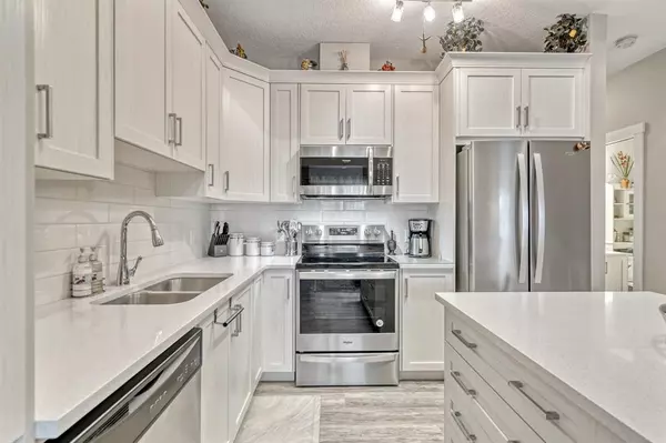 Calgary, AB T3M 2V5,109 Cranbrook WALK SE