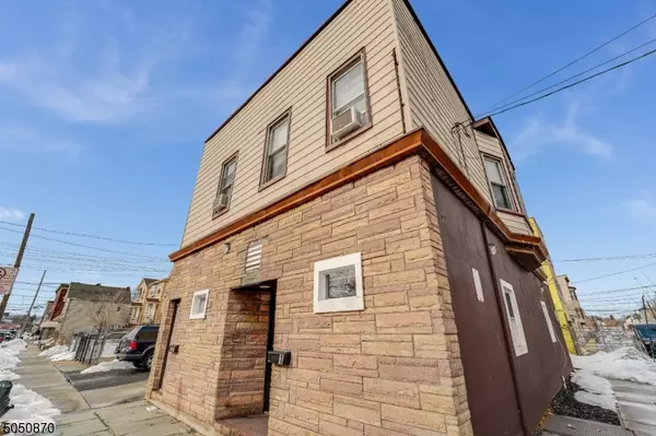 311 12th Ave, Paterson City, NJ 07514