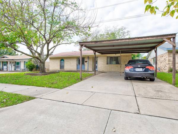 730 University Place, Lewisville, TX 75067