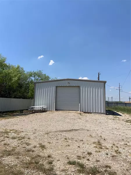 1514 Sheridan Road, Brownwood, TX 76801