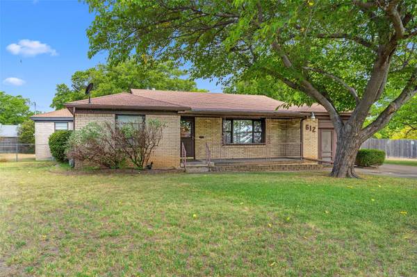 612 Ala Drive, White Settlement, TX 76108