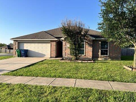 301 Valley Drive, Aubrey, TX 76227