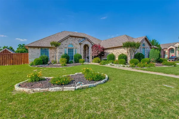 3801 Denise Court, Arlington, TX 76001