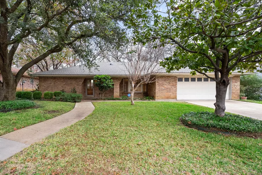 5307 Firewood Drive, Arlington, TX 76016