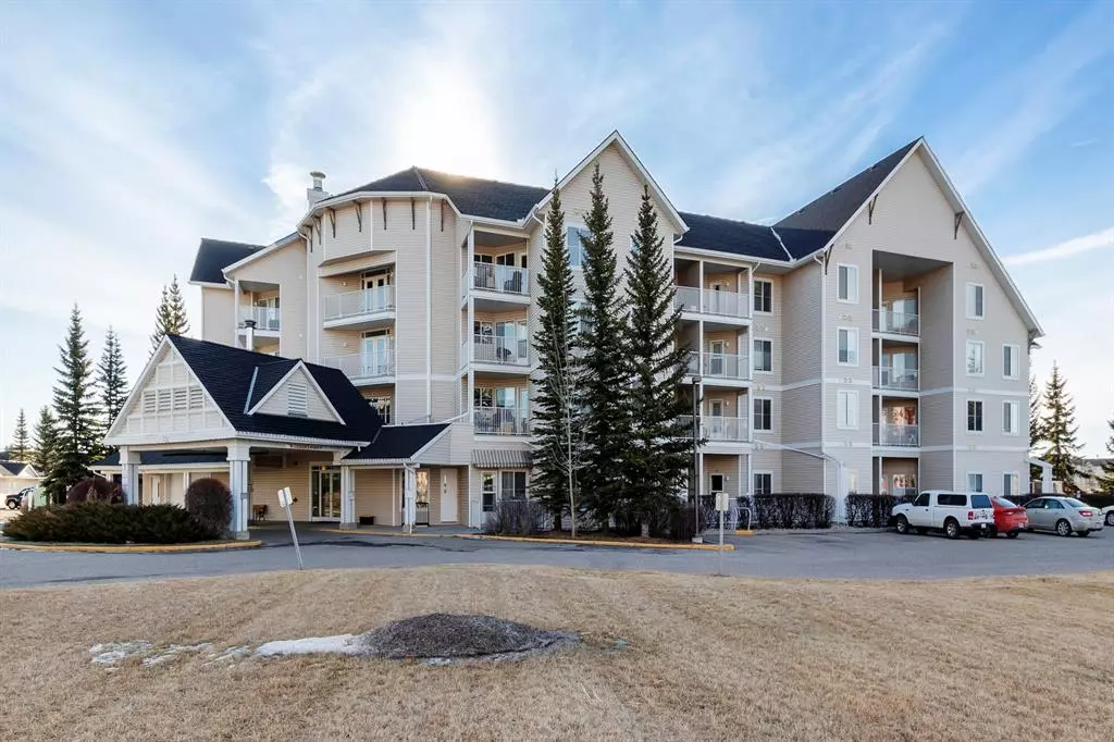 Airdrie, AB T4B 2M5,305 1 AVE NW #409