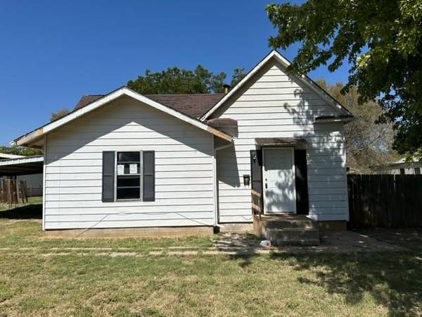 605 W 9th Street, Elk City, OK 73644