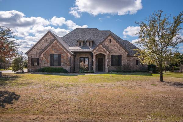 12024 Wild Bill Court, Newark, TX 76071