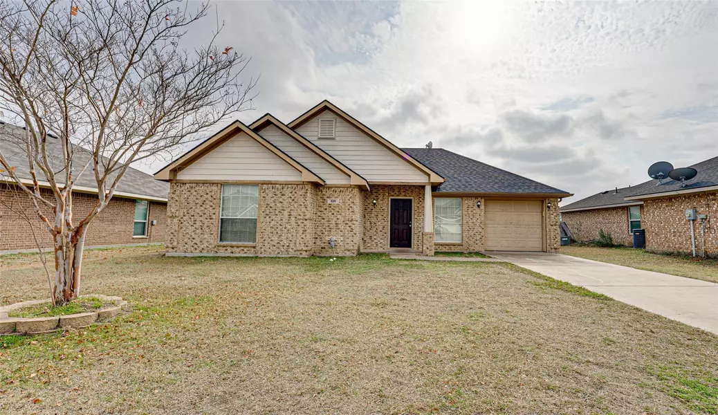 628 Antonio Lane, Waxahachie, TX 75165