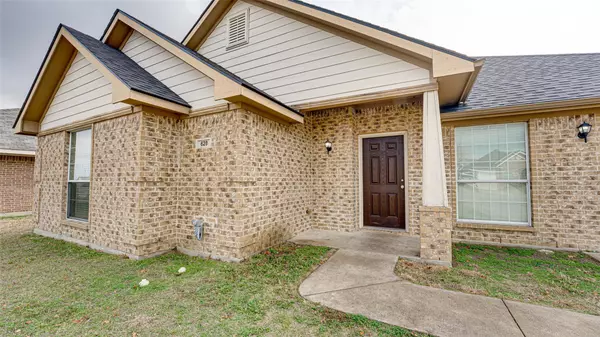 Waxahachie, TX 75165,628 Antonio Lane