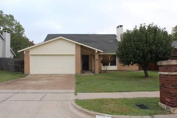 833 Salem Trail, Lewisville, TX 75067