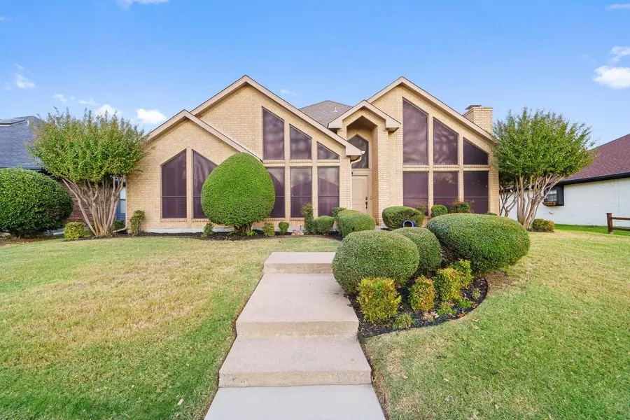 4204 N Cliff Drive, Carrollton, TX 75010