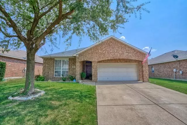 Burleson, TX 76028,909 Hunter Lane