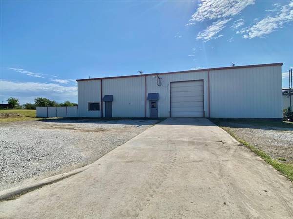 1610 Independence Avenue, Gainesville, TX 76240