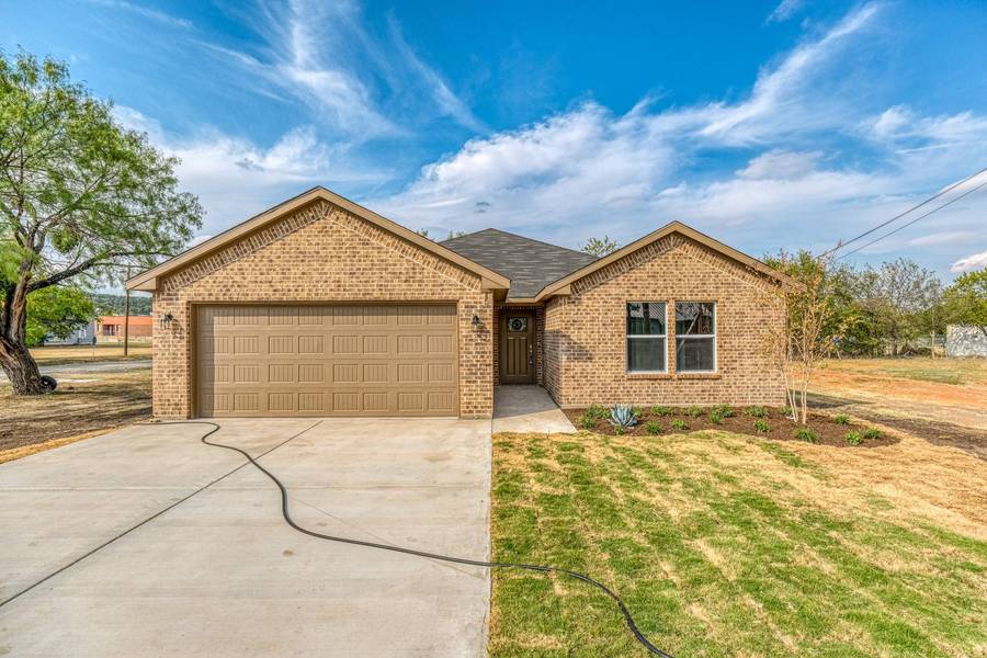 214 SW 14th Street, Mineral Wells, TX 76067