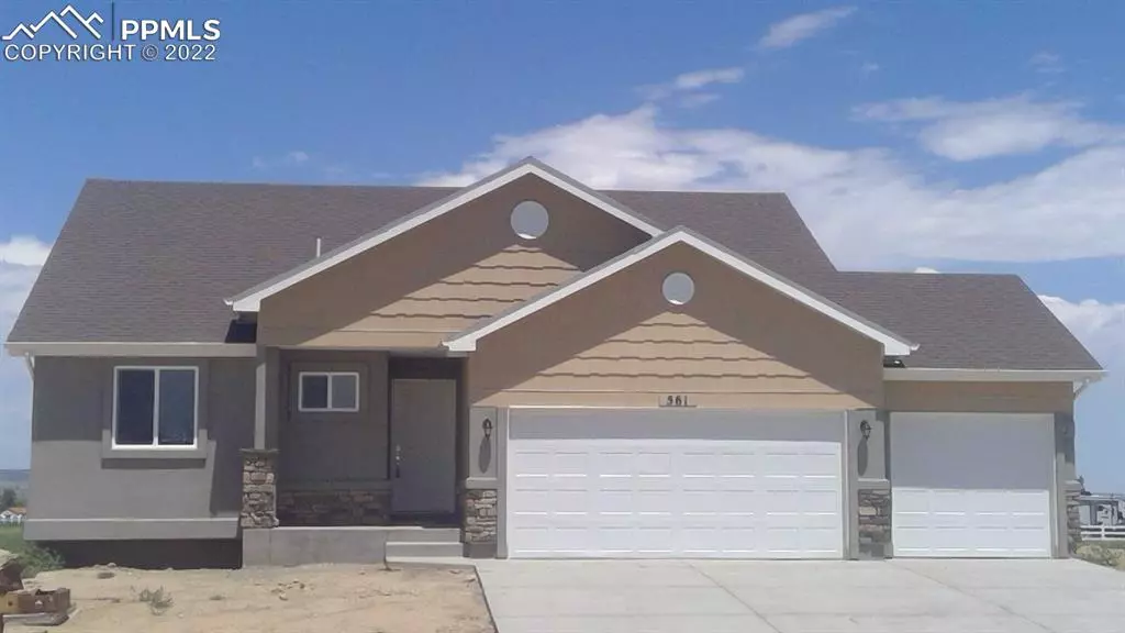 561 E Hahns Peak AVE, Pueblo West, CO 81007