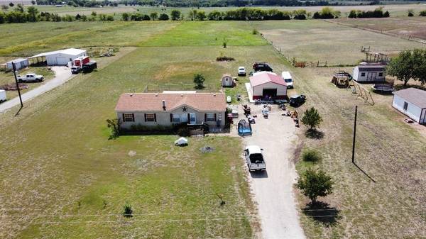 241 Skaggs Lane, Whitewright, TX 75491