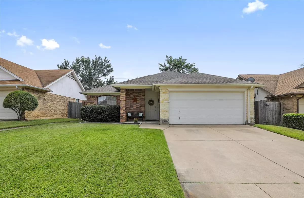 Arlington, TX 76017,4116 Meadow Park Drive