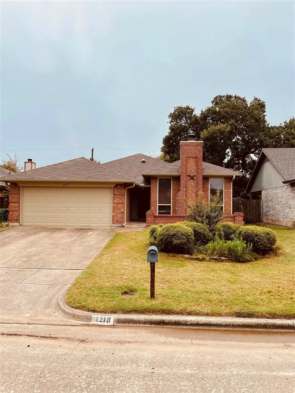 Arlington, TX 76017,4218 Meadow Park Drive