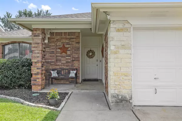 Arlington, TX 76017,4116 Meadow Park Drive