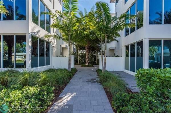 Lauderdale By The Sea, FL 33308,246 Garden Ct  #-