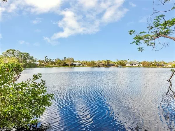 Fort Myers, FL 33908,7337 Lake DR