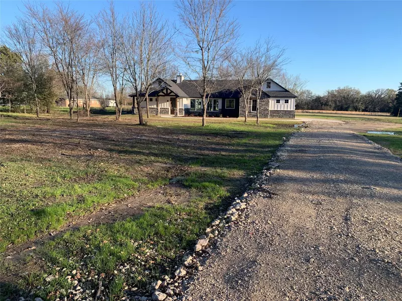 6164 VZ County Road 3502, Wills Point, TX 75169