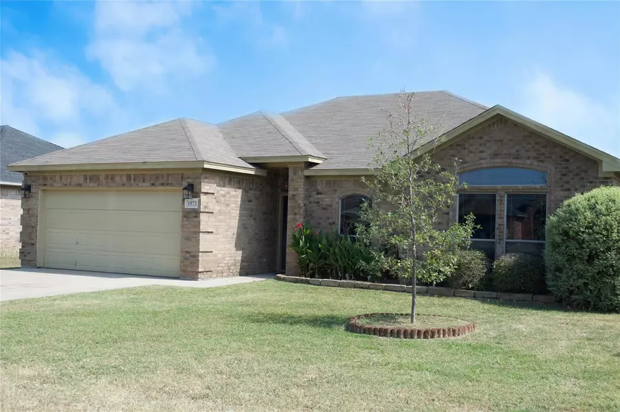 1872 Roadrunner Drive, Weatherford, TX 76088