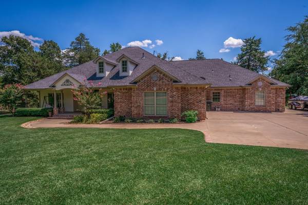 4947 Carly,  Gilmer,  TX 75644