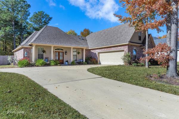 8124 Myrtlewood Road, Greenwood, LA 71033