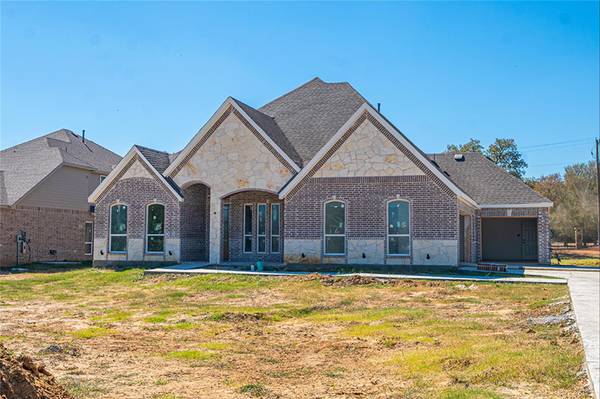 215 Secretariat Drive, Hickory Creek, TX 75065