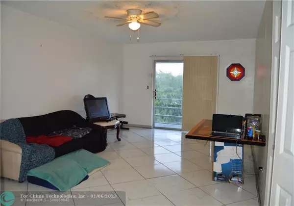 Plantation, FL 33313,4771 NW 10th Ct  #306