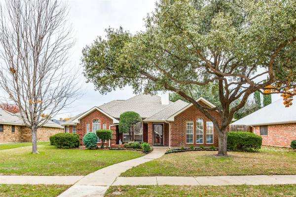 1112 Shawnee Trail, Carrollton, TX 75007