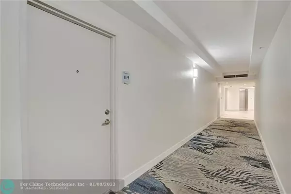 Hollywood, FL 33019,3001 S Ocean Dr  #1119