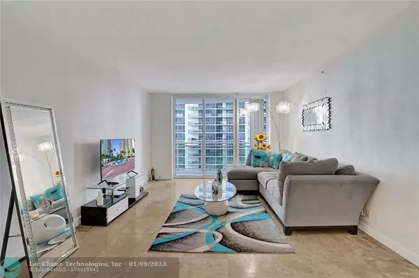 Hollywood, FL 33019,3001 S Ocean Dr  #1119