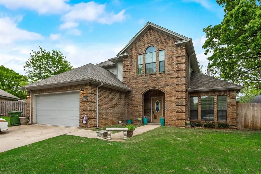 7700 Driftwood Court, North Richland Hills, TX 76182