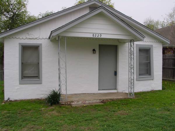 8229 Richard Street, White Settlement, TX 76108