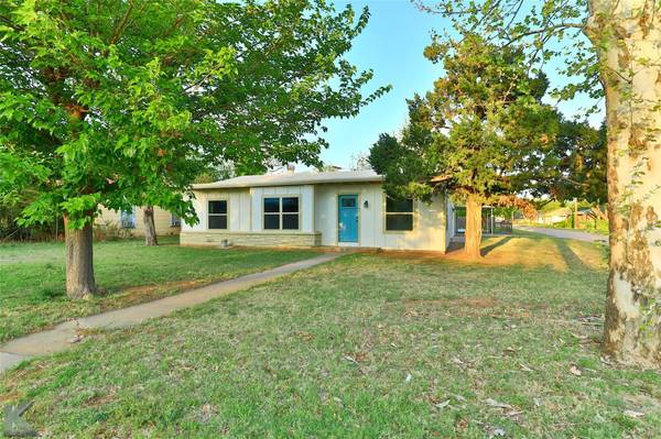 1100 N Ave J, Haskell, TX 79521