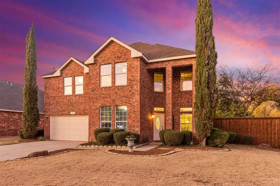 1125 Whispering Trail Circle, Lewisville, TX 75067