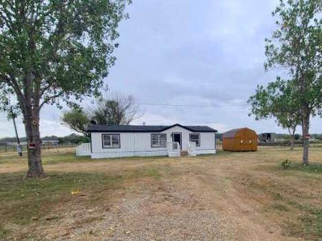 204 Private Road 4435, Rhome, TX 76078